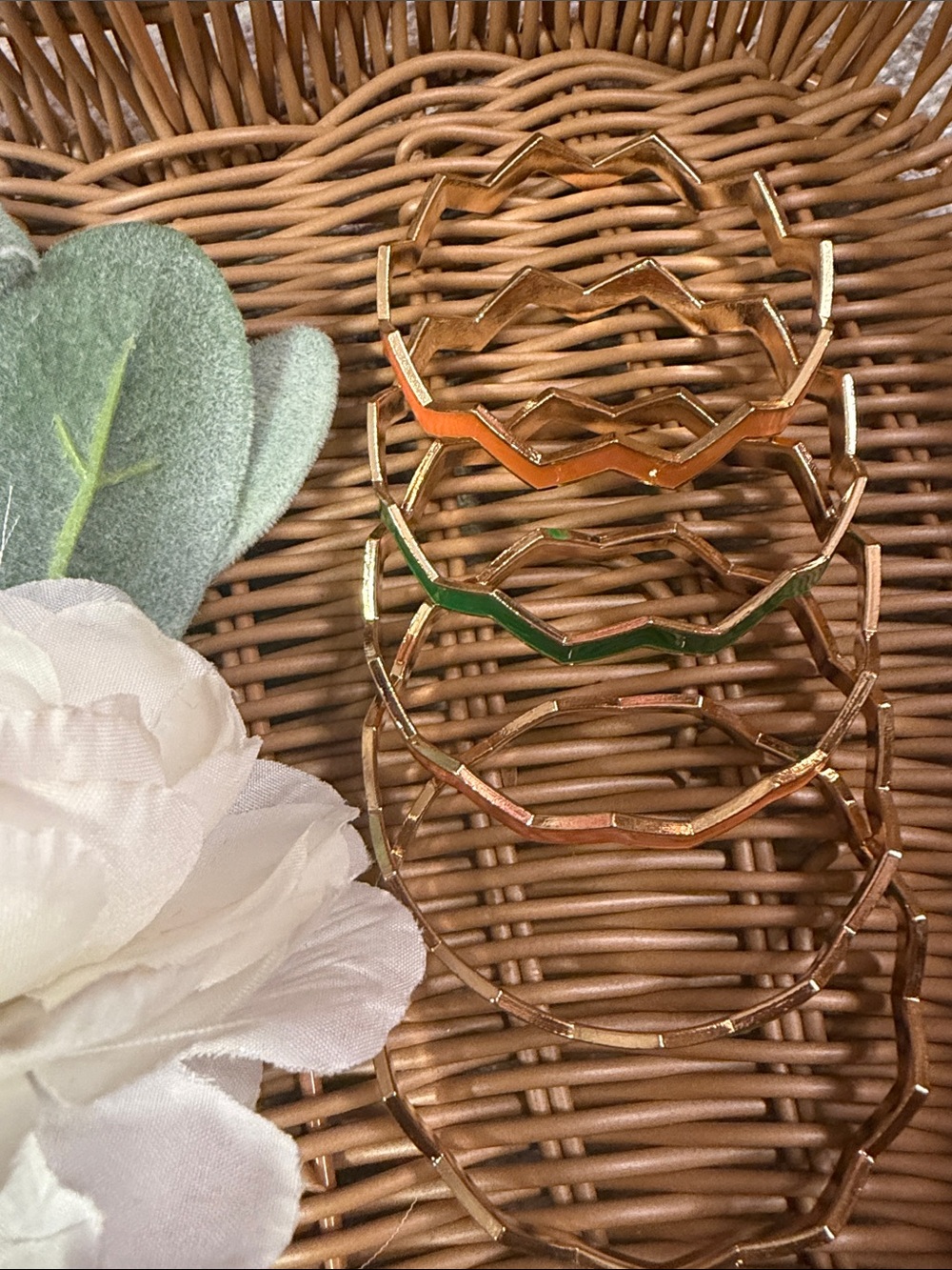 SET OF 5 GOLD/GREEN/ORANGE ZIG ZAG BANGLES - NWT